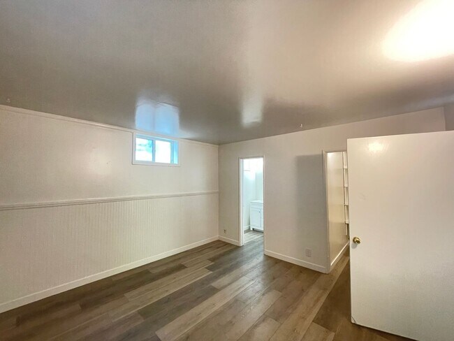 Foto del edificio - Escondido 1 bedroom 1 bath apartment for rent