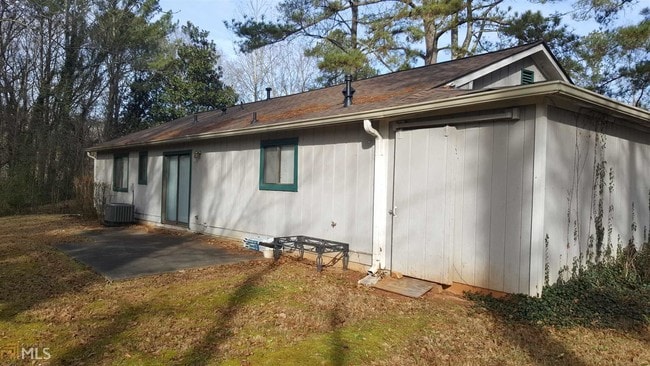 Building Photo - 5121 Huxley Rd