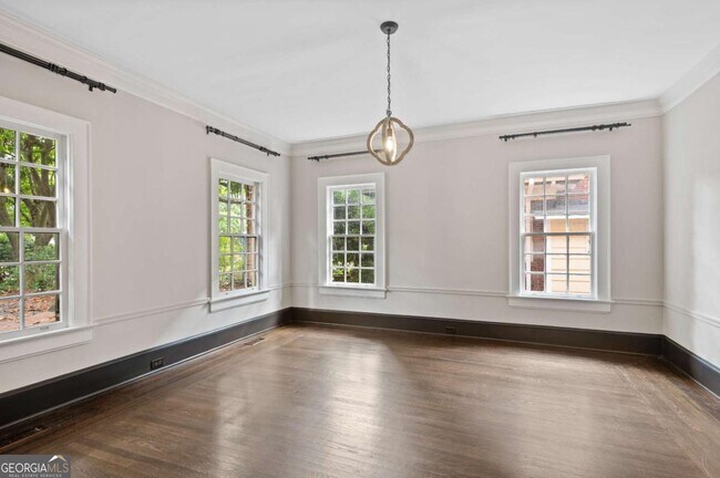 Foto del edificio - 1337 Briarcliff Rd NE