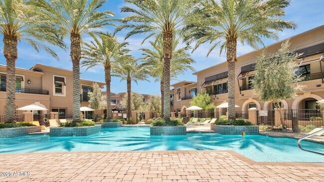 Foto del edificio - 6565 E Thomas Rd