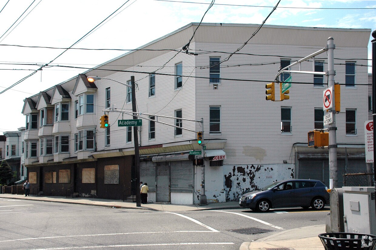 347 Summit ¡Avenue - 347-353 Summit Ave
