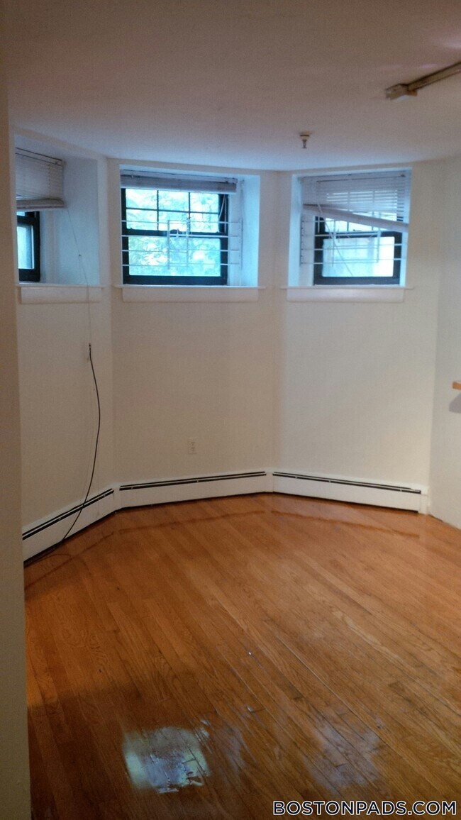 Foto del edificio - 58 Queensberry St