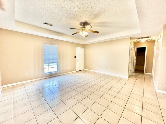 Foto del edificio - 12399 Jackson Dr