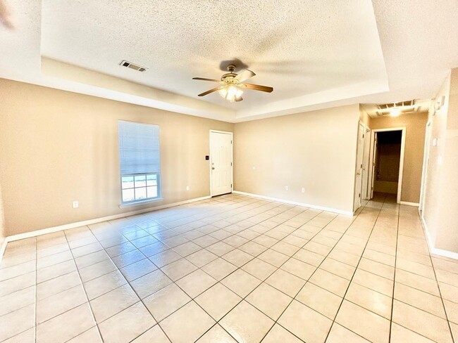 Building Photo - 12399 Jackson Dr