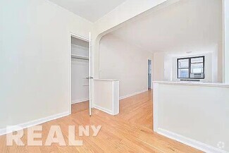 Building Photo - 124 E 24th St