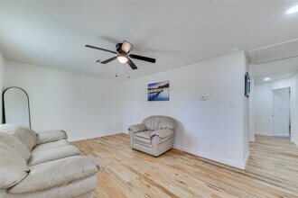 Building Photo - 6603 Victoria St