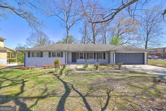 Building Photo - 469 Dogwood Dr NW