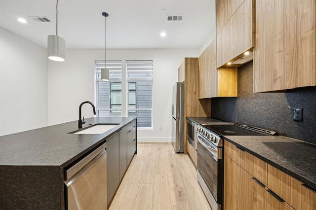 Foto del edificio - 2206 Arroyo Ave