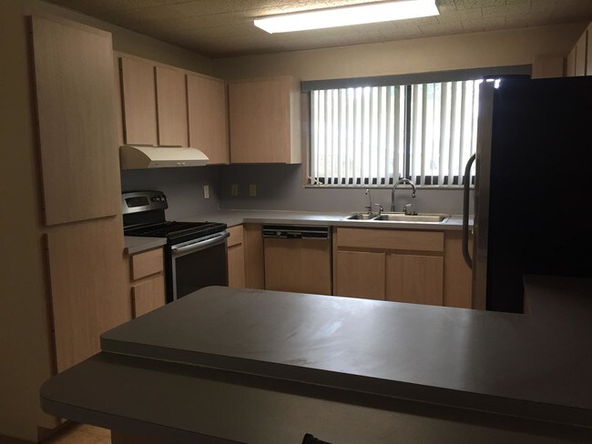 Foto del edificio - 1350 Jarecki Ave