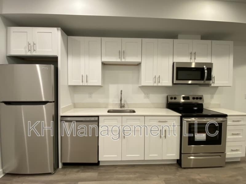Primary Photo - 976 N 45th St