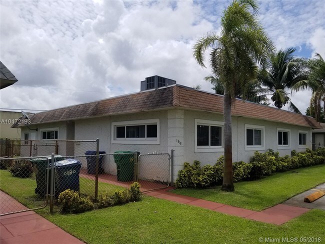 Foto del edificio - 1818 NW 52nd Ave