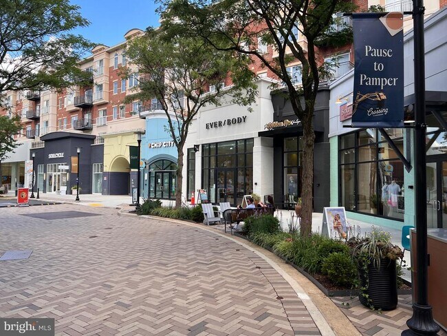 Foto del edificio - 1205 N Garfield St