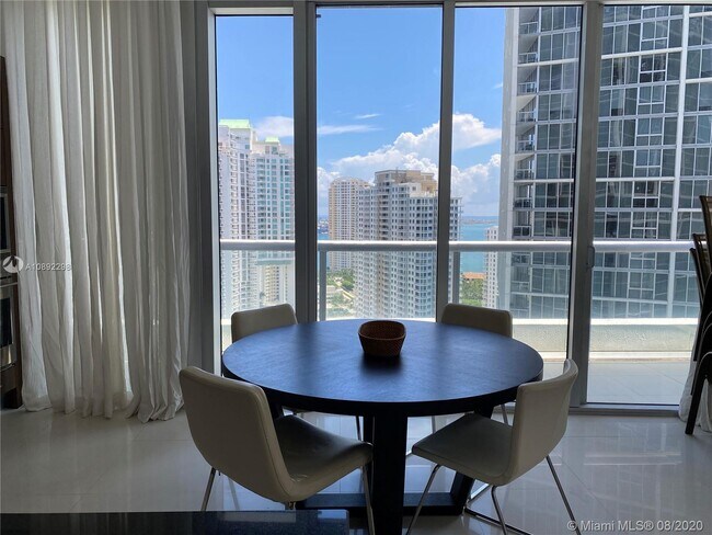 Building Photo - 485 Brickell Ave
