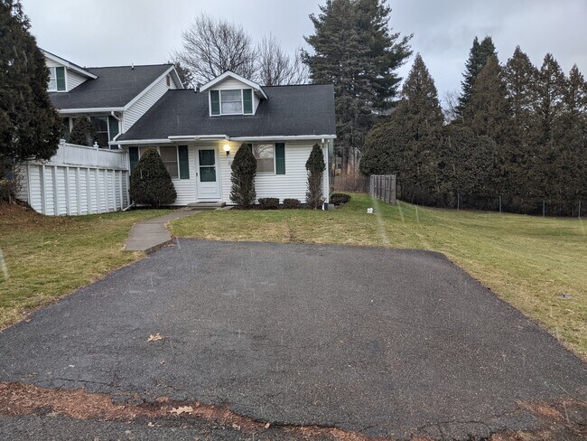 Street View - Parking - 260 W 18th St