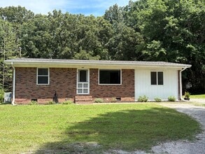 Building Photo - 837 Bear Creek Rd