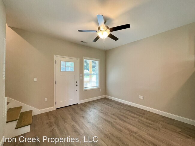 Foto del edificio - 3 br, 2.5 bath House - 9 Arbutus Road #121