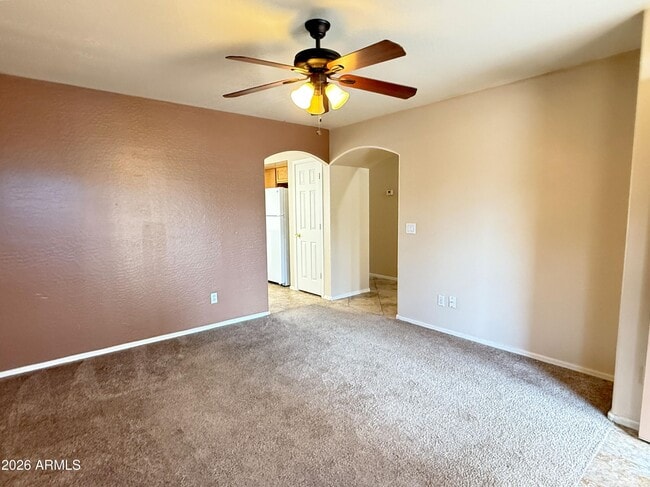 Building Photo - 11829 W Shaw Butte Dr