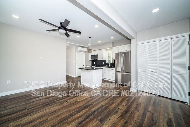 Foto del edificio - 13869 Mercado Dr