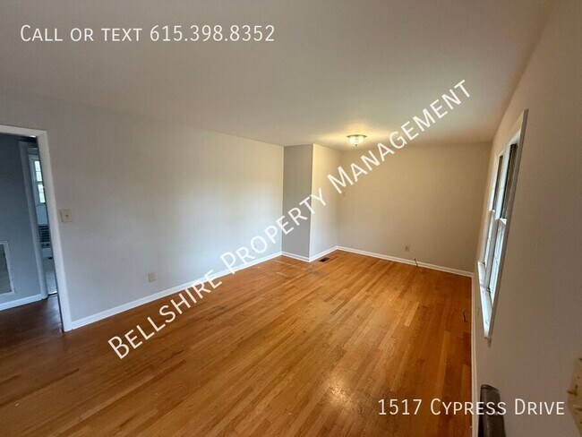 Foto del edificio - 1517 Cypress Dr