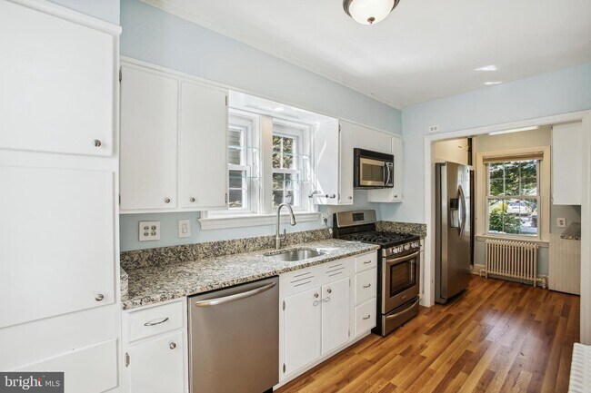 Building Photo - 2605 Ridge Rd Dr
