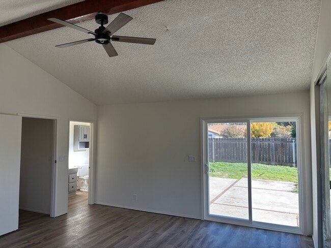 Building Photo - 2531 Fieldcrest Pl