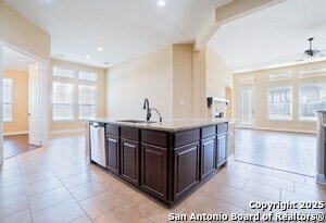 Building Photo - 3325 Jons Way