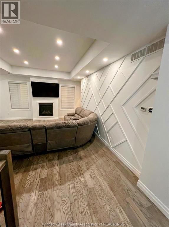 Building Photo - 155 Gloucester Dr