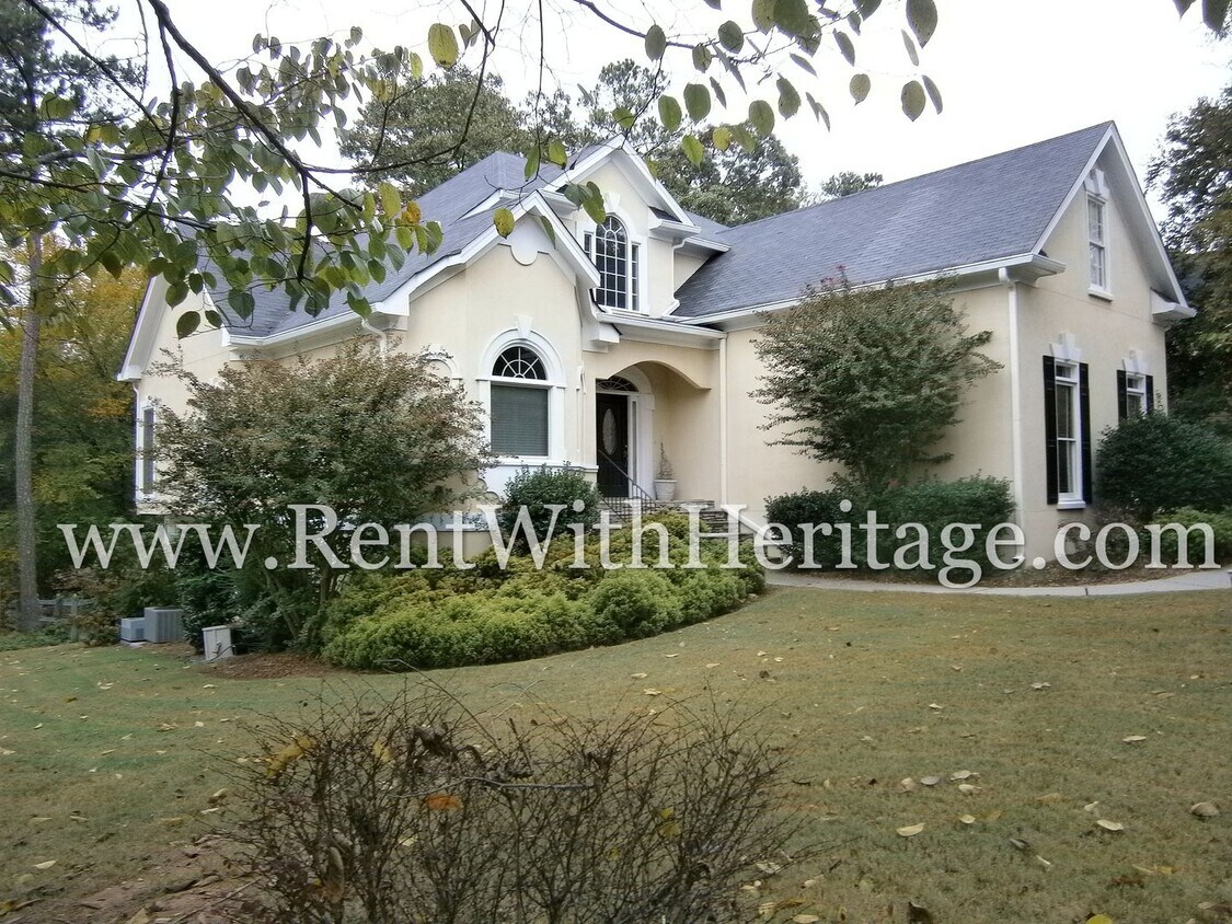 Foto principal - WOW!!!!!...PRETIGIOUS HOME IN CHAPEL CROSS...