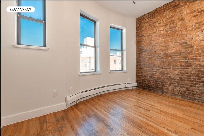 Foto del edificio - 636 Sterling Pl