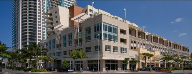 Midblock Miami Apartments