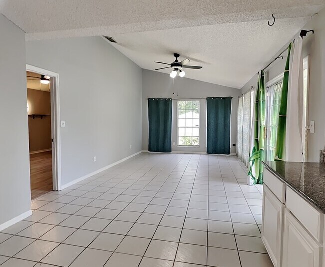 Building Photo - 3448 Fox Hollow Dr