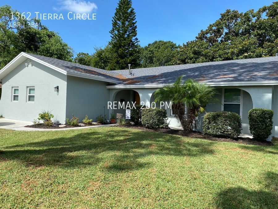 Primary Photo - Spacious Ranch Style Home