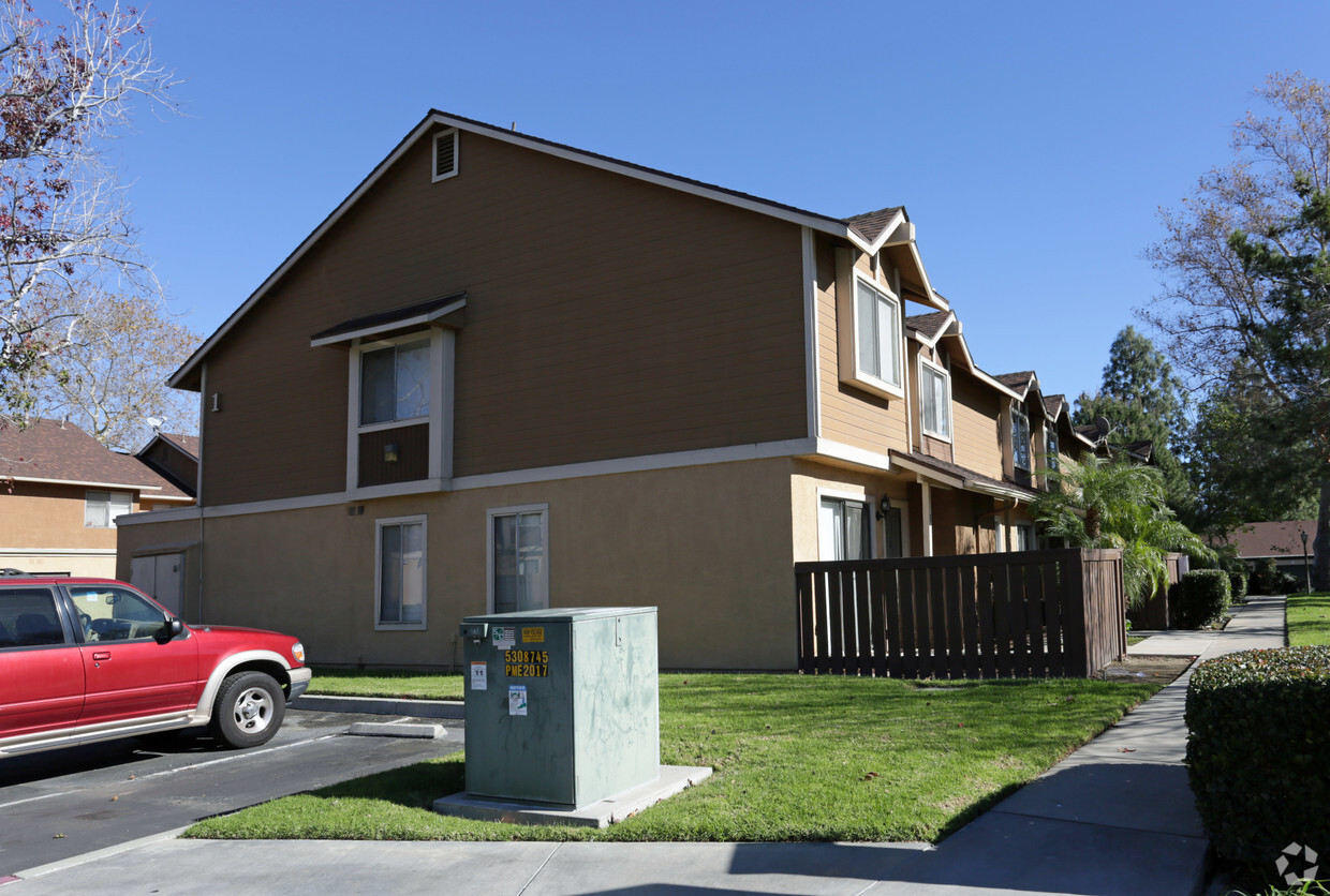 Silver Ridge Apartment Homes