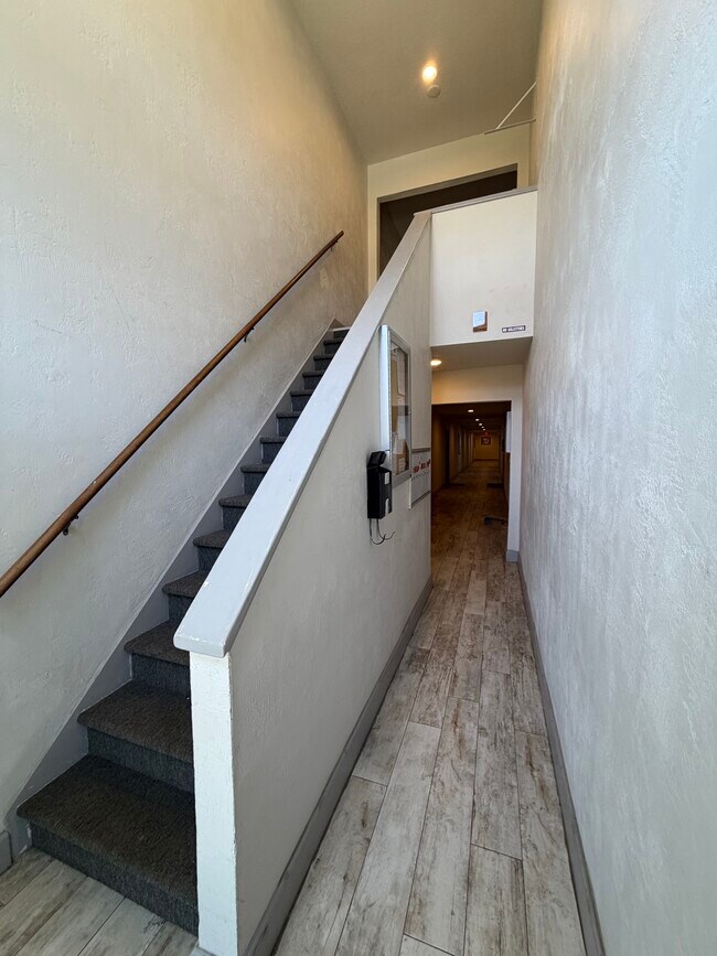 Foto del edificio - 3800 Saxon Dr