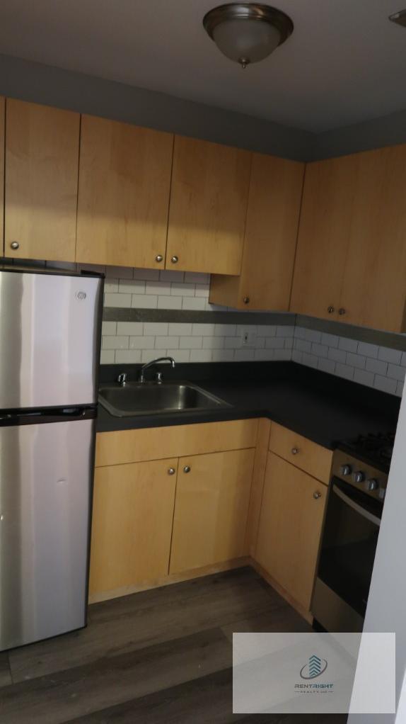 Foto del edificio - 755 W Buena Ave