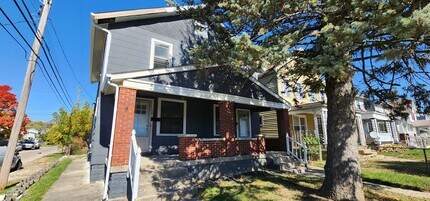 Building Photo - 732-734-734 E Deshler Ave