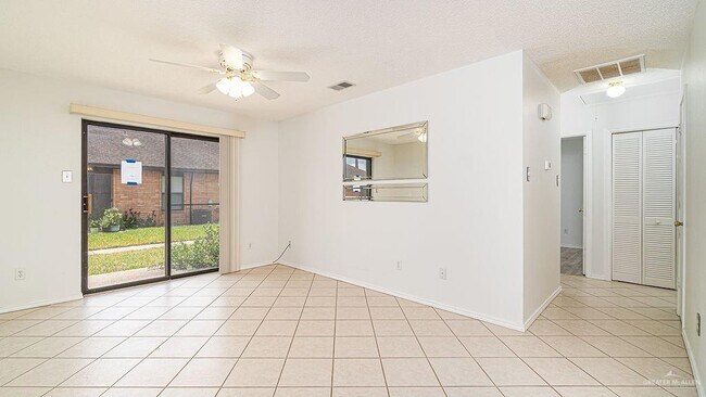 Building Photo - 1500 Evergreen Ave