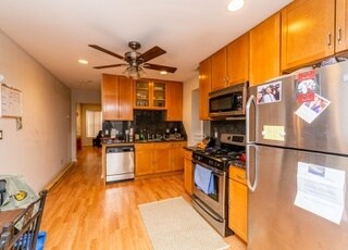 Foto del edificio - 2257 W Fullerton Ave