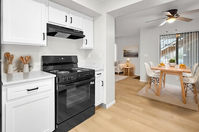 Kitchen - Country Hill