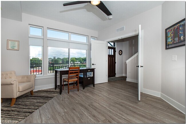 Foto del edificio - 2269 W 19th St
