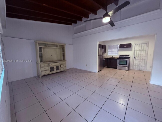 Foto del edificio - 590 NW 46th St