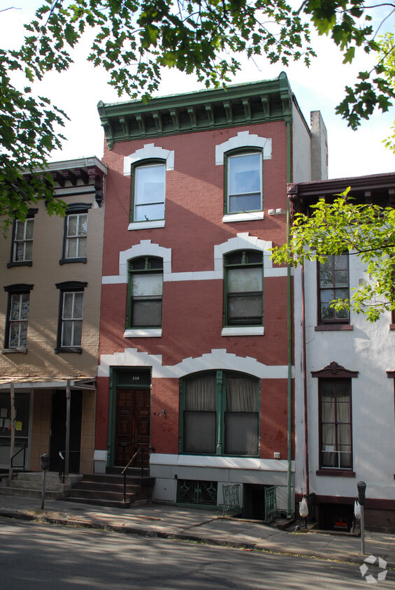 Foto del edificio - 528 Franklin St