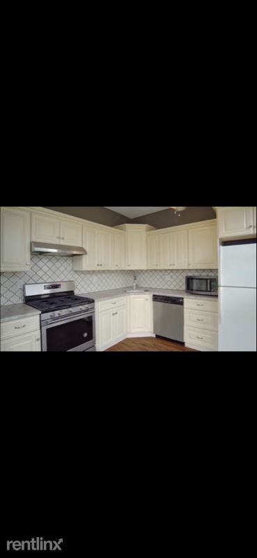 Building Photo - 3 br, 2.5 bath Townhome - 823 Thoreau Ln