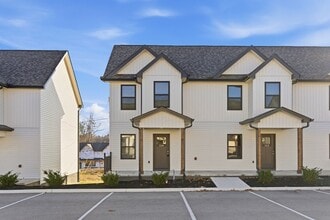 Building Photo - 122 Delaney Wy