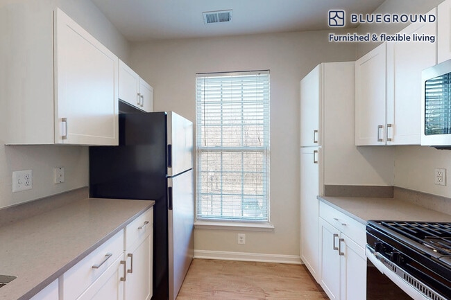 Foto del edificio - 14240 Alta Oaks Dr