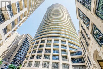 Building Photo - 25 Carlton St.