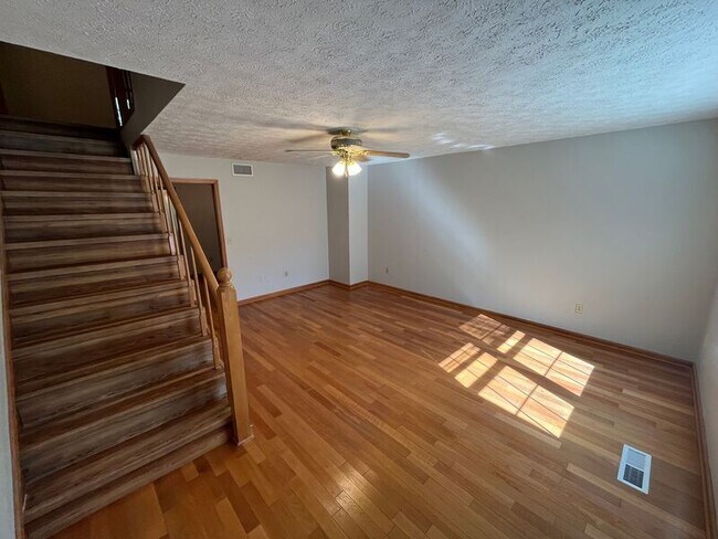 Foto del edificio - 6933 Robinson Dr