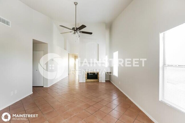 Foto del edificio - 7451 W Sanna St