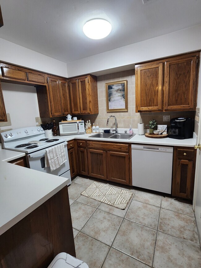 Building Photo - 26303 US-70
