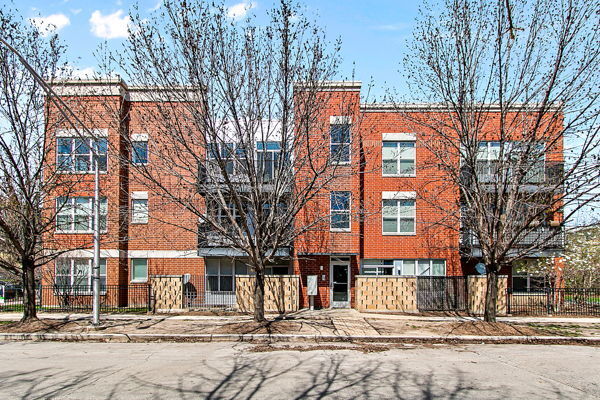 Foto principal - 2220 W Maypole Ave
